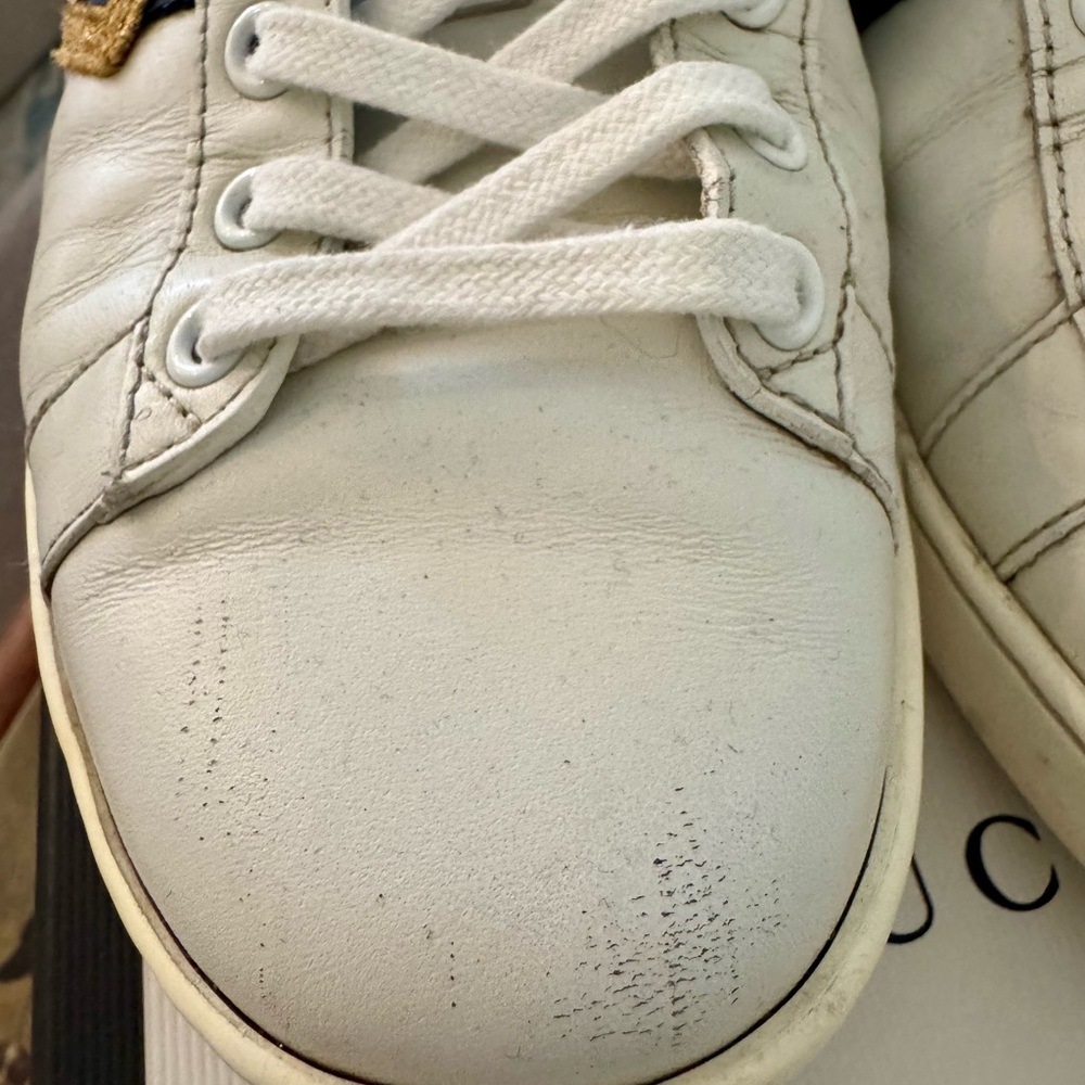 Gucci Women's White and Gold Sneakers - Picture 11 of 15